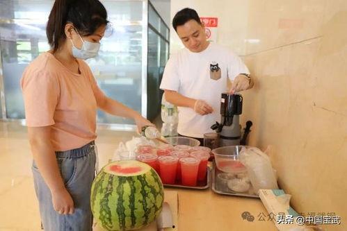 柳州江边吃瓜事件视频,一场引发热议的街头冲突