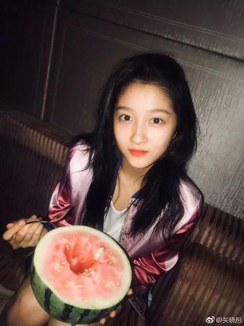 如何拍吃瓜照片视频,吃瓜照片与视频拍摄技巧全解析